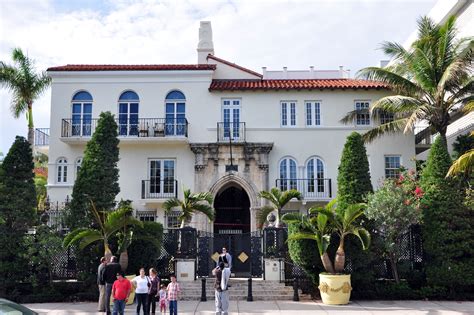 casa de versace en miami|gianni versace miami mansion.